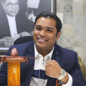 Adv.Samrat S.Ingle